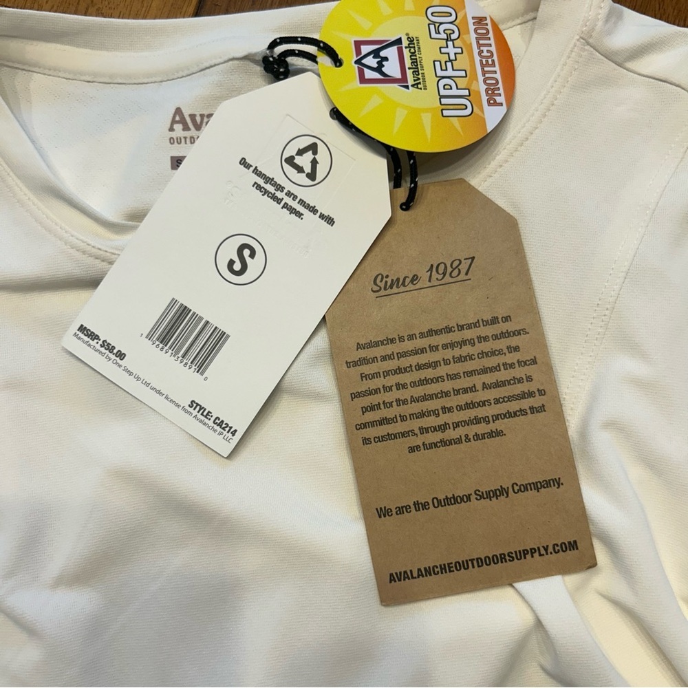*NWT* Avalanche Cream Women’s Short Sleeve T-Shirt w/UPF 50+ Protection, Small - Picture 14 of 16
